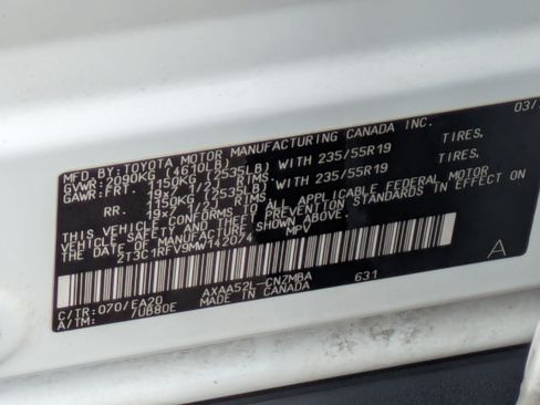Used 2021 Toyota RAV4 XLE Premium FWD image 31