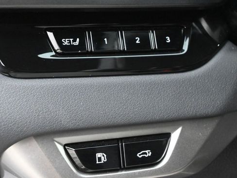 Used 2024 Lexus RX 350 Premium w/ Convenience Package FWD image 5