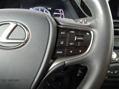 Used 2022 Lexus ES 350 w/ Premium Package image 27