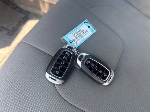 Used 2022 Hyundai Elantra SEL FWD image 24