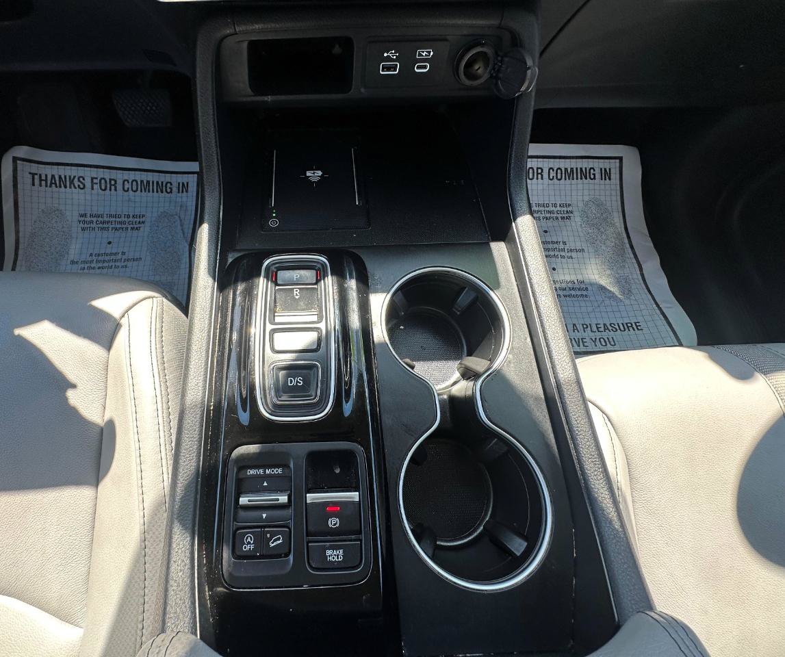 Used 2025 Honda Pilot Touring image 17