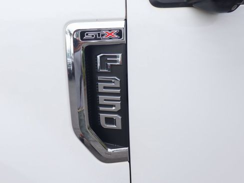 Used 2019 Ford F250 XL w/ STX Appearance Package image 55