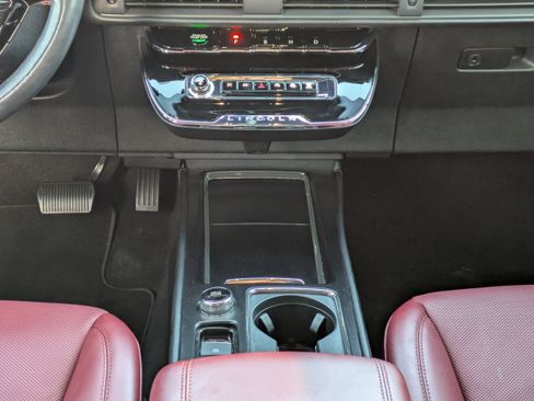 Used 2023 Lincoln Corsair Reserve w/ Equipment Group 201A image 19