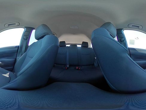 Used 2025 Toyota Corolla Cross LE FWD image 42