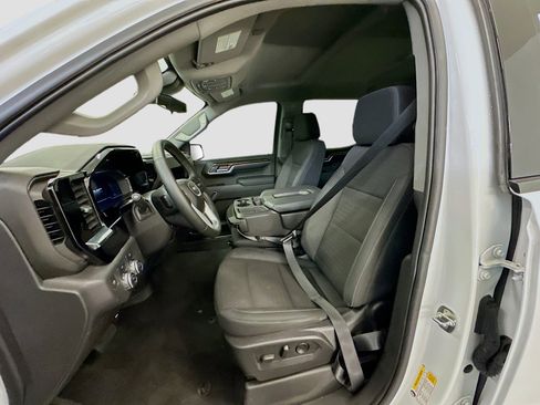 Used 2024 GMC Sierra 1500 Elevation image 13