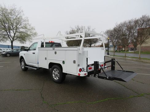 New 2024 RAM 3500 Tradesman image 2