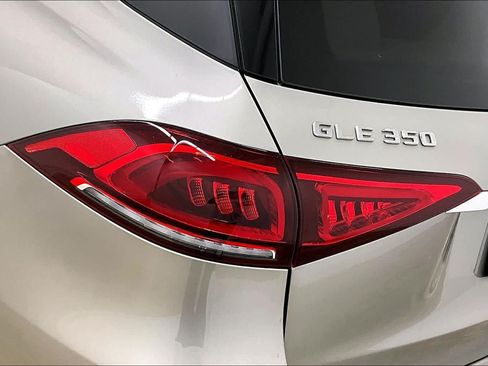 Certified 2021 Mercedes-Benz GLE 350 4MATIC image 29