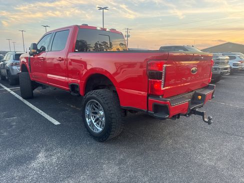 Used 2024 Ford F350 XLT w/ Black Appearance Package image 5