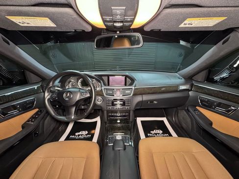 Used 2010 Mercedes-Benz E 550 Sedan image 27