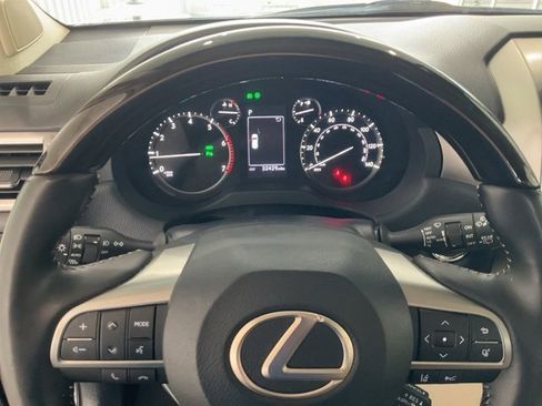 Used 2023 Lexus GX 460 Premium w/ Premium Package image 8