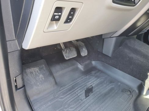 Used 2019 Ford F150 XLT w/ Equipment Group 302A Luxury AWD/4WD image 26