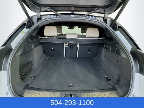 Used 2023 Land Rover Range Rover Velar R-Dynamic S image 28