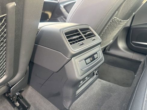 Used 2024 Audi A6 Premium Plus image 24