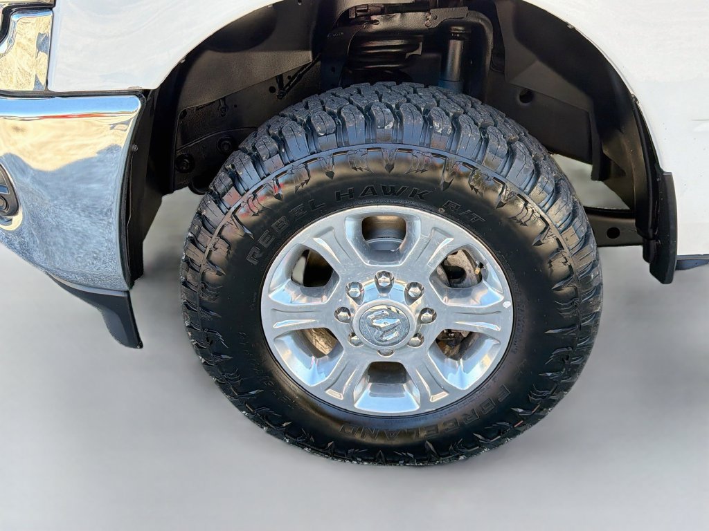 Used 2024 RAM 2500 Big Horn w/ Off Road Package AWD/4WD image 26