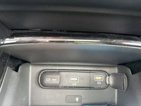 Used 2021 Kia Telluride SX w/ SX Prestige Package image 25