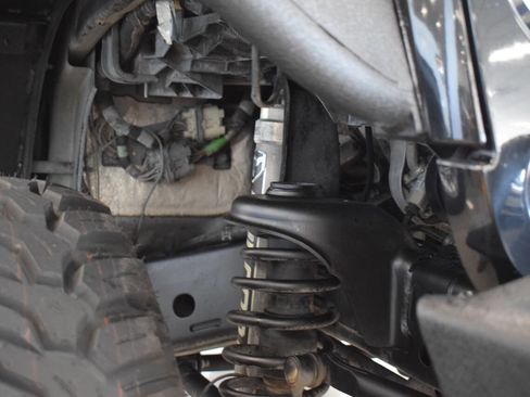 Used 2018 Jeep Wrangler Unlimited Sport S image 23