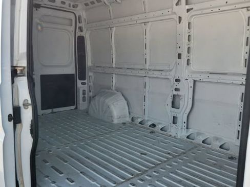 Used 2026 RAM ProMaster 2500 w/ Convenience Group FWD image 6