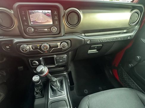 Used 2020 Jeep Wrangler Unlimited Sport AWD/4WD image 51