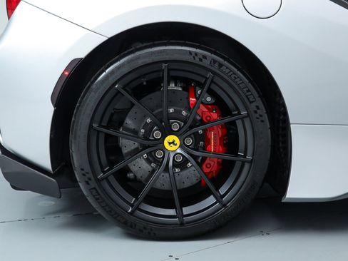 Certified 2019 Ferrari 488 Pista Coupe image 40
