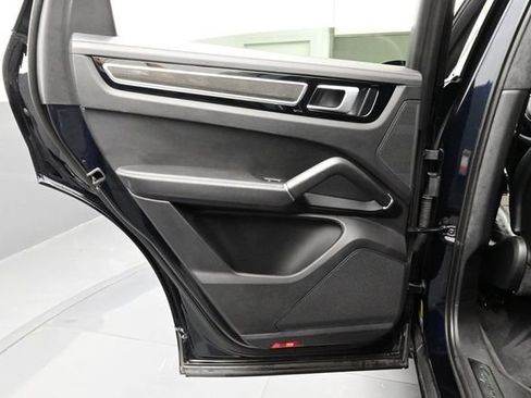 Certified 2023 Porsche Cayenne GTS AWD/4WD image 13