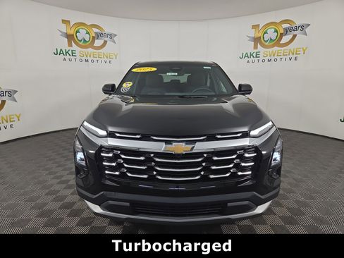 Certified 2025 Chevrolet Equinox LT w/ Safety and Technology Package image 2