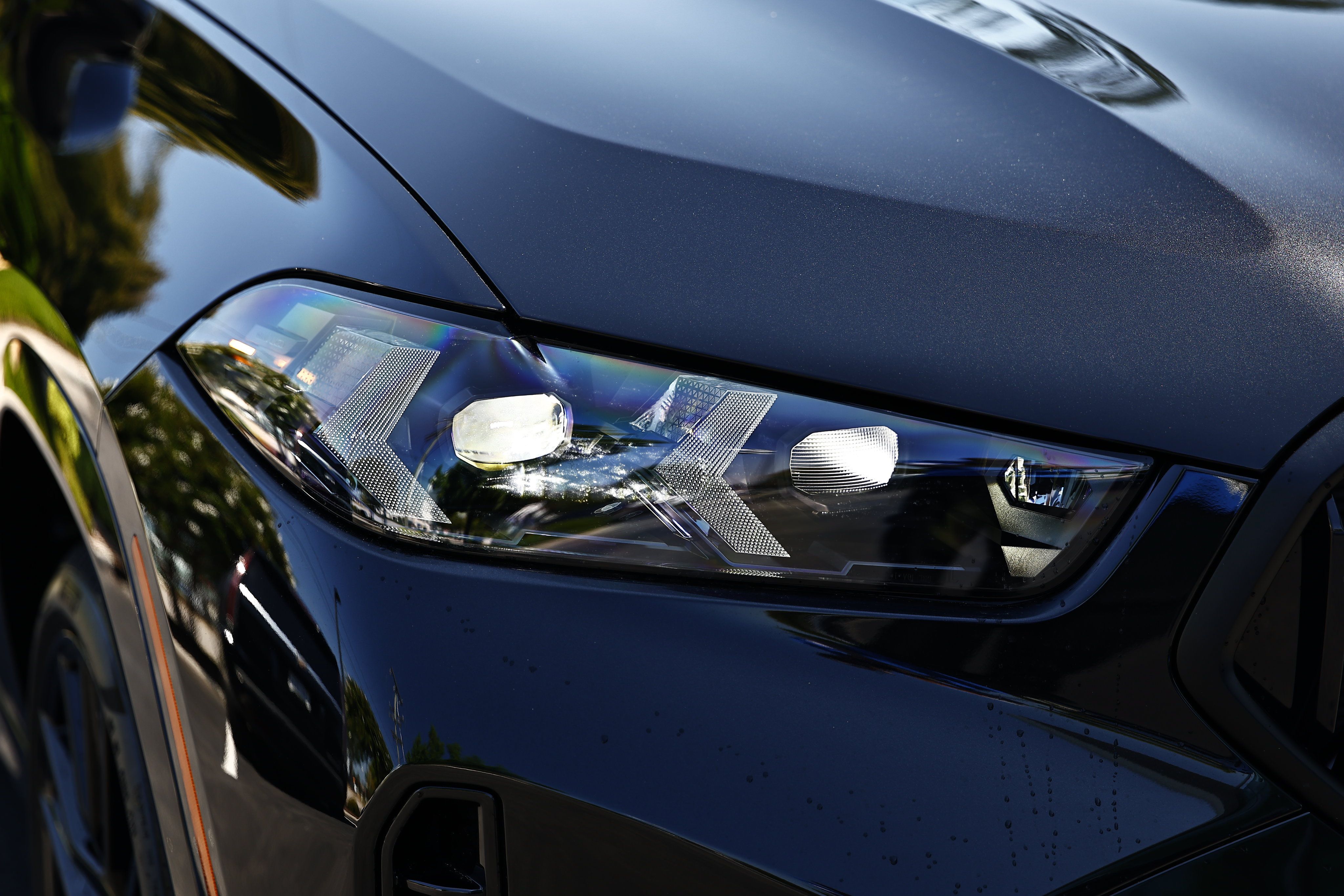 New 2027 BMW X6 M60i w/ Executive Package AWD/4WD image 2