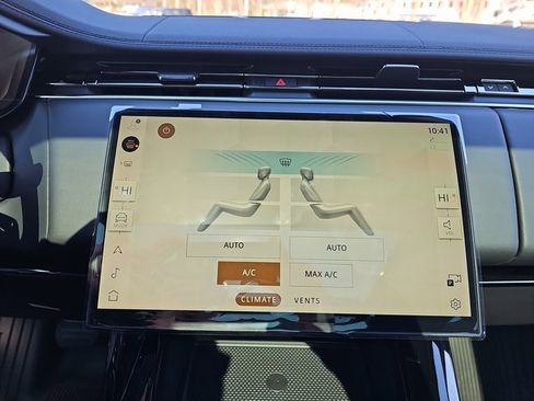 Certified 2025 Land Rover Range Rover Sport image 24