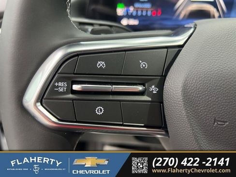 New 2026 Chevrolet Traverse LT FWD image 24