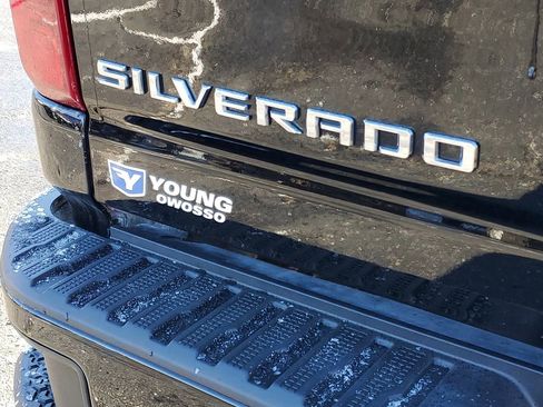 Certified 2024 Chevrolet Silverado 2500 Custom w/ Custom Value Package image 31