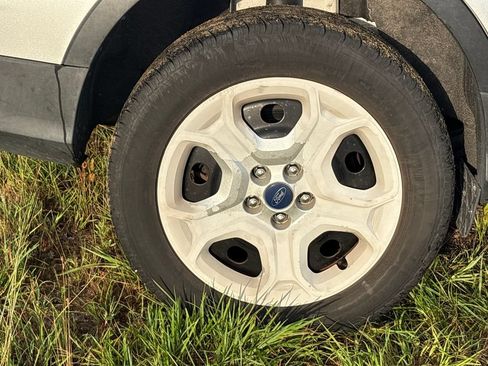 Certified 2018 Ford Escape S FWD image 11
