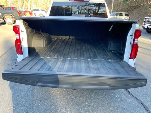 Certified 2022 Chevrolet Silverado 1500 LT Trail Boss w/ Convenience Package II image 24