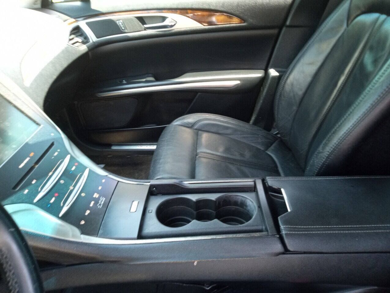 Used 2015 Lincoln MKZ w/ Equipment Group 101A Select FWD image 15