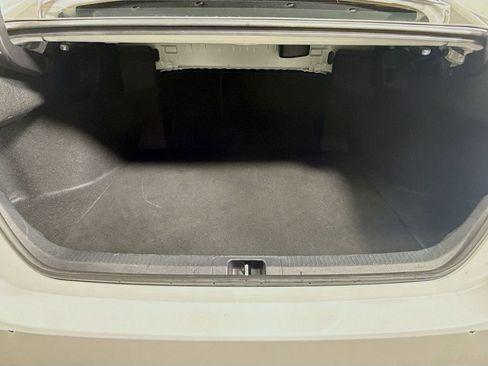 Used 2022 Toyota Camry SE image 23