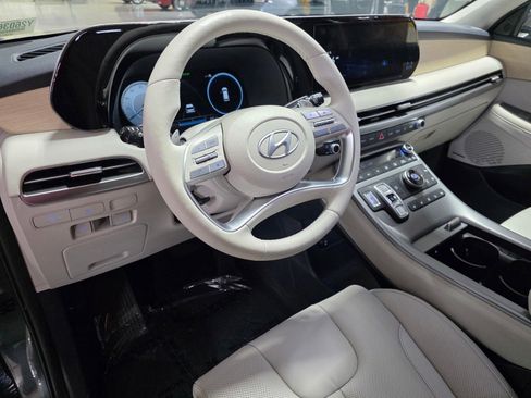 Used 2023 Hyundai Palisade Limited image 26