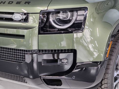 New 2026 Land Rover Defender 110 X-Dynamic SE AWD/4WD image 21