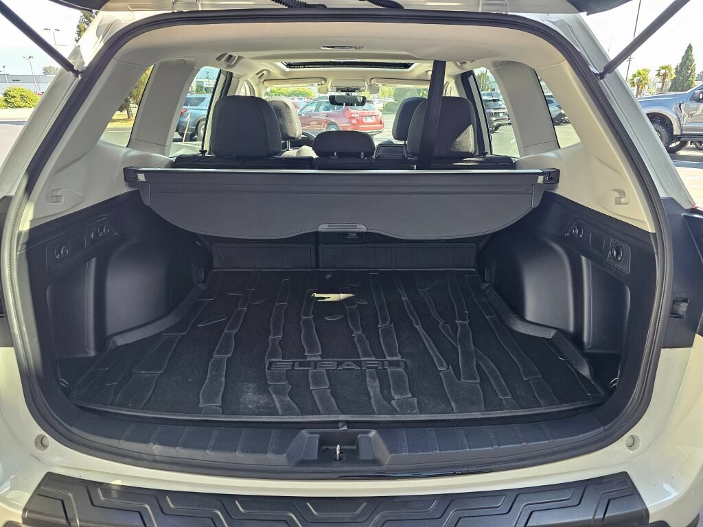 Used 2021 Subaru Forester Premium AWD/4WD image 15