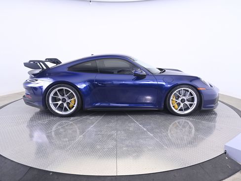 Certified 2024 Porsche 911 GT3 RWD image 8