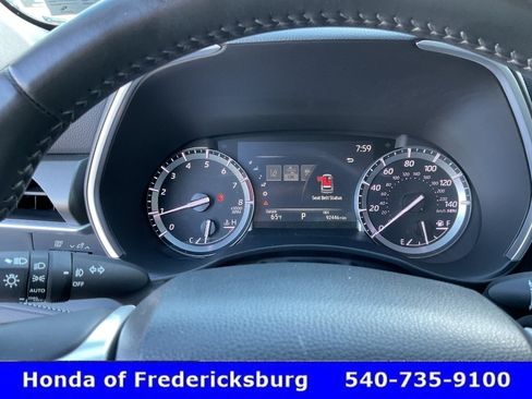 Used 2022 Toyota Highlander XLE AWD/4WD image 34