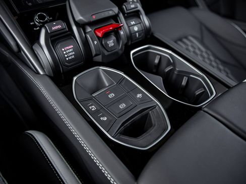 Used 2024 Lamborghini Urus S AWD/4WD image 37