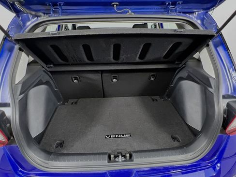Used 2025 Hyundai Venue SEL FWD image 24