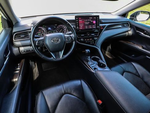 Used 2022 Toyota Camry XSE w/ Cold Weather Package image 26