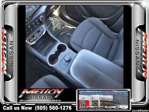 Used 2022 GMC Terrain SLE w/ LPO, Cargo Package image 14