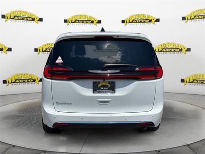 New 2026 Chrysler Pacifica Select