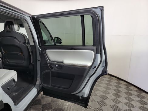 Used 2023 Rivian R1S Adventure AWD/4WD image 19