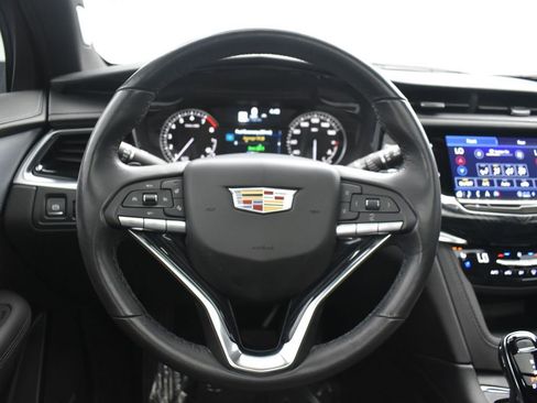 Certified 2024 Cadillac XT6 Premium Luxury w/ LPO, Floor Liner Package AWD/4WD image 15