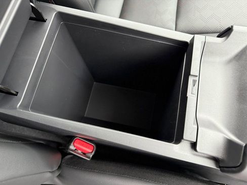 New 2026 Nissan Sentra SR w/ SR Premium Package FWD image 28