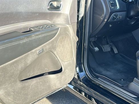 Used 2019 Dodge Durango GT image 23