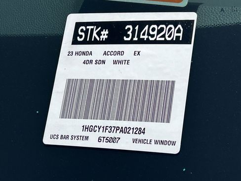 Certified 2023 Honda Accord EX image 31
