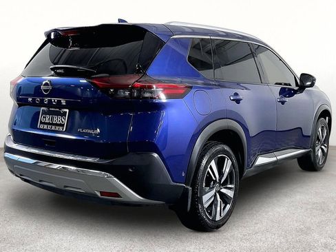 Used 2022 Nissan Rogue Platinum w/ Head-Up Display Package FWD image 2