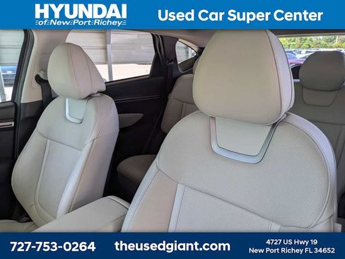 Certified 2024 Hyundai Tucson Limited FWD image 7